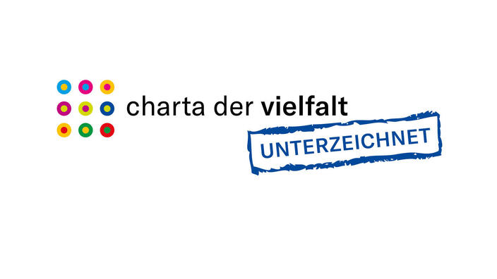 Logo der Charta der Vielfalt und der Stempel "Unterzeichnet".